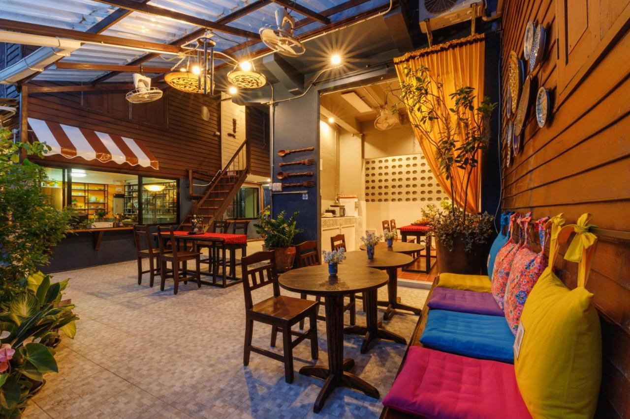 Ilili House Hostel Chiang Mai Ngoại thất bức ảnh
