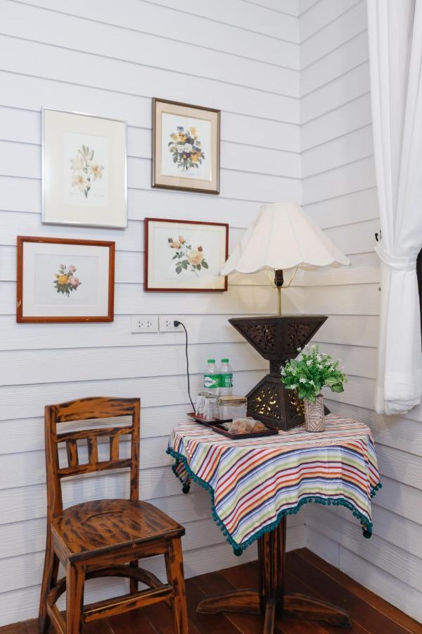 Ilili House Hostel Chiang Mai Ngoại thất bức ảnh